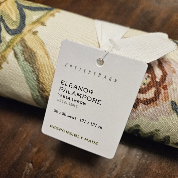 Eleanor table throw - Picture 3 of 4